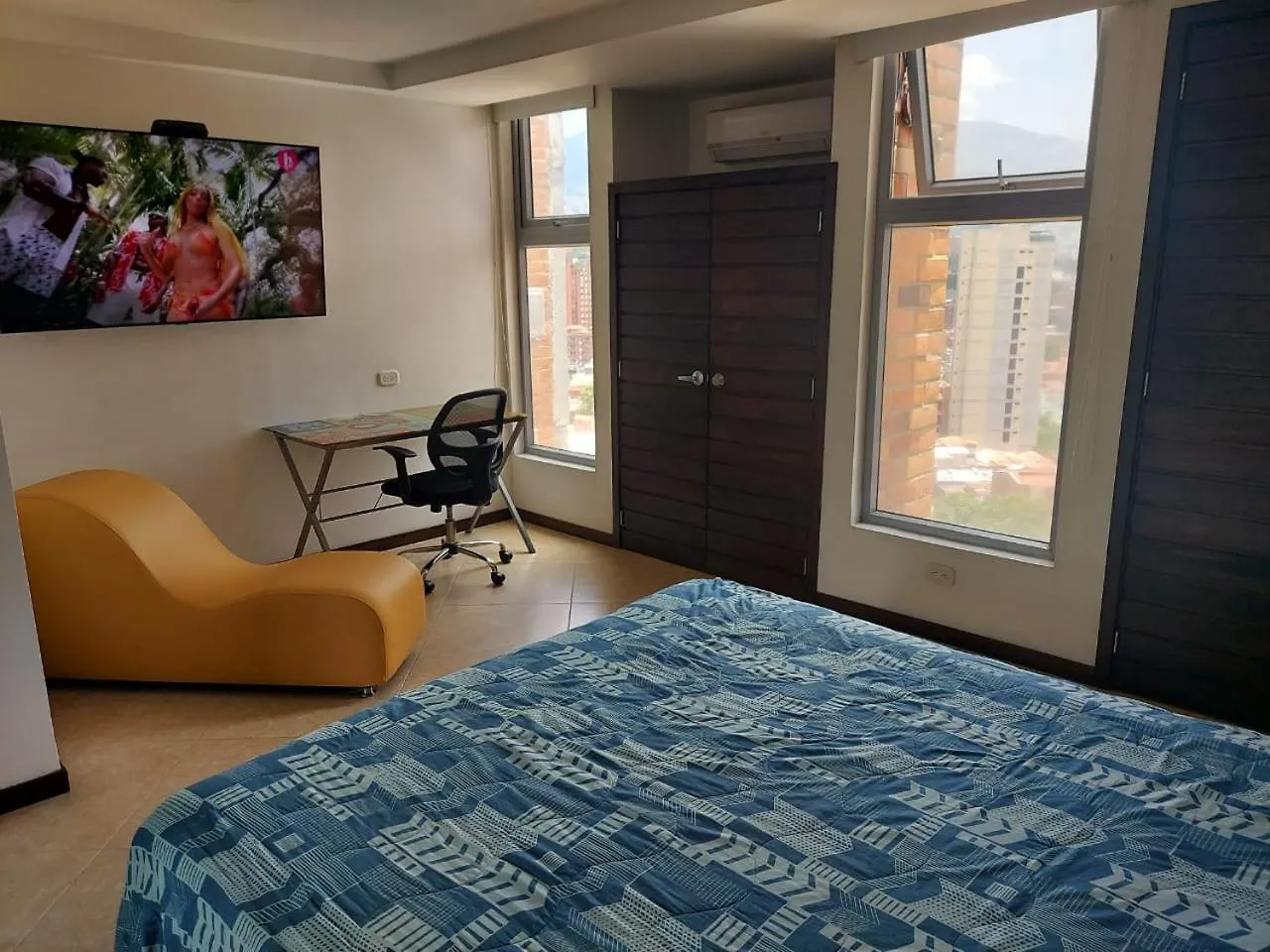 Penthouse Rooftop Terrace Gem In The Sky-Laureles 麦德林 0*,  哥伦比亚